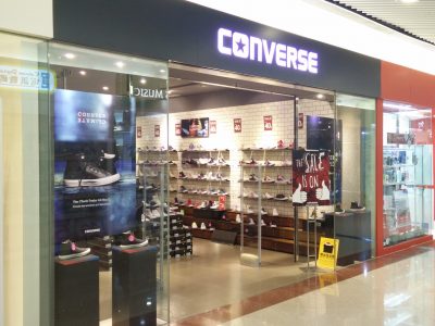 Plaza Hollywood Converse